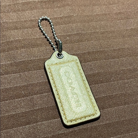 Coach Gold Leather Hang Bag Tag Keychain - Picture 1 of 5